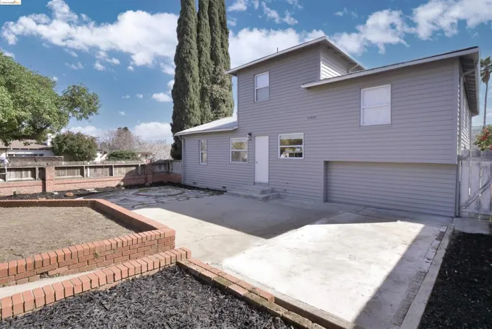 108 Lois Ave, Pittsburg, California 94565