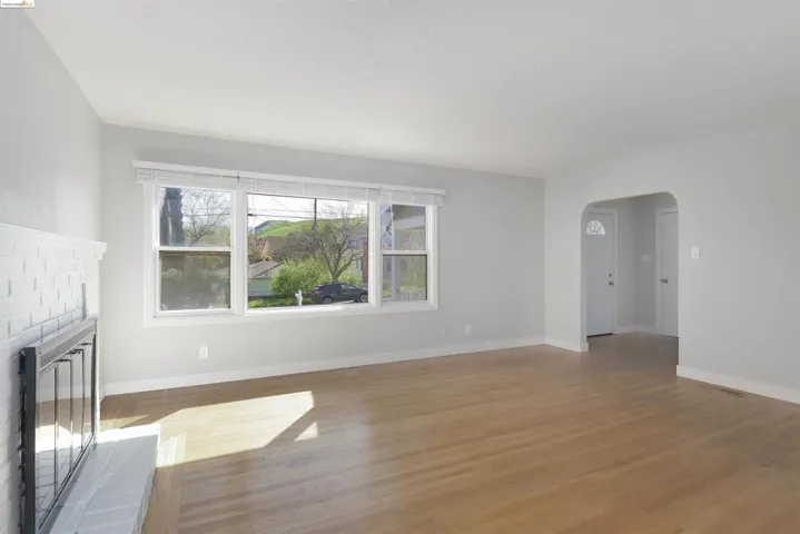 108 Lois Ave, Pittsburg, California 94565