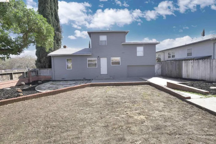 108 Lois Ave, Pittsburg, California 94565