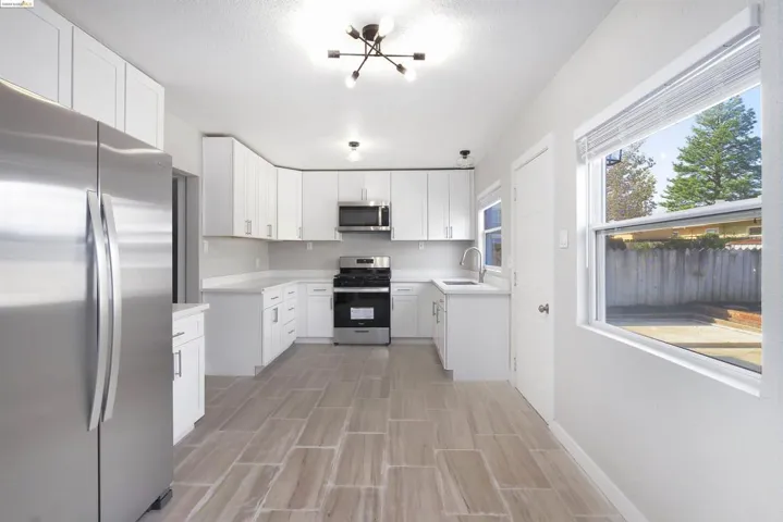 108 Lois Ave, Pittsburg, California 94565