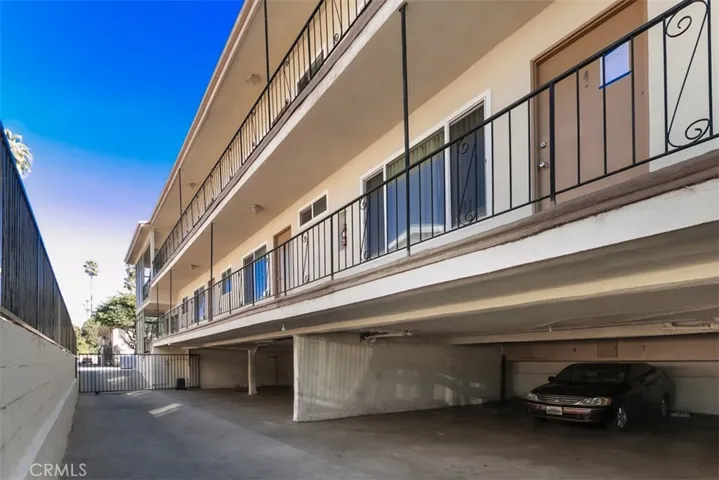 Driveway with electric Gate