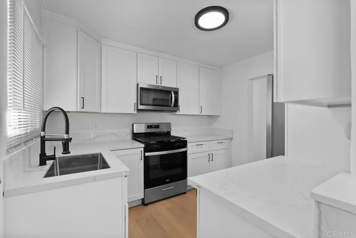 4216 18 Chamoune Avenue, San Diego, California 92115