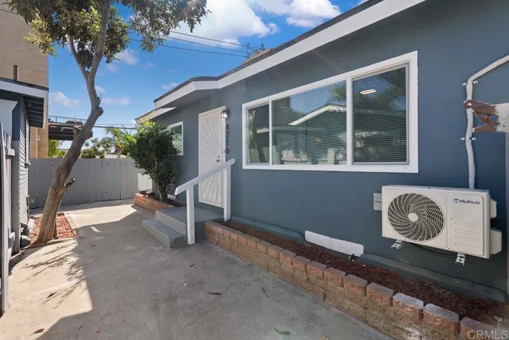 4216 18 Chamoune Avenue, San Diego, California 92115