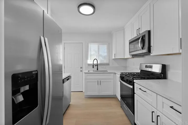 4216 18 Chamoune Avenue, San Diego, California 92115