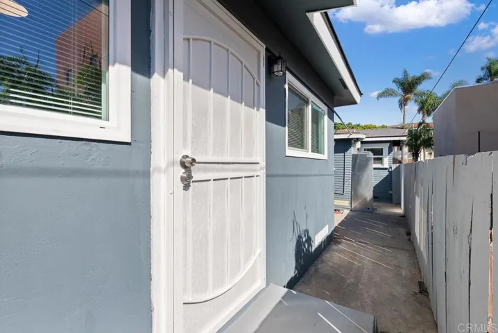 4216 18 Chamoune Avenue, San Diego, California 92115