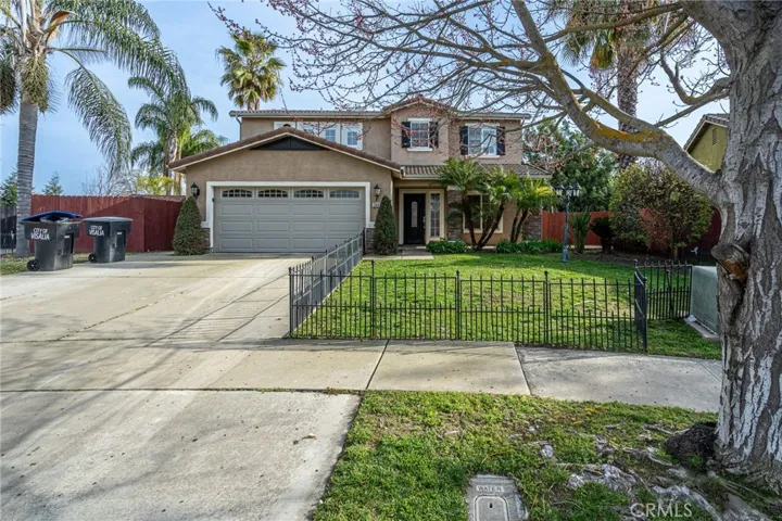 3845 E Villoy Court, Visalia, California 93292