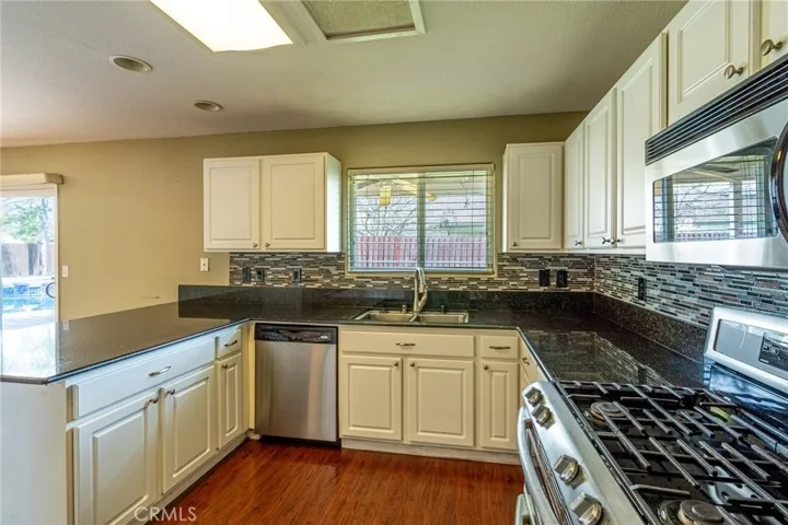 3845 E Villoy Court, Visalia, California 93292