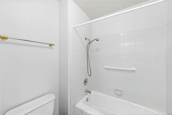 23552 Villena, Mission Viejo, California 92692