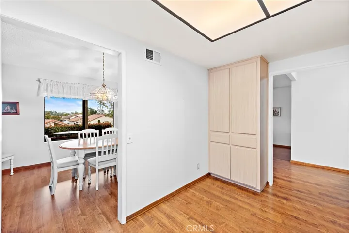 23552 Villena, Mission Viejo, California 92692