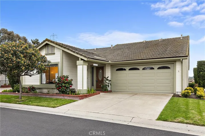 23552 Villena, Mission Viejo, California 92692