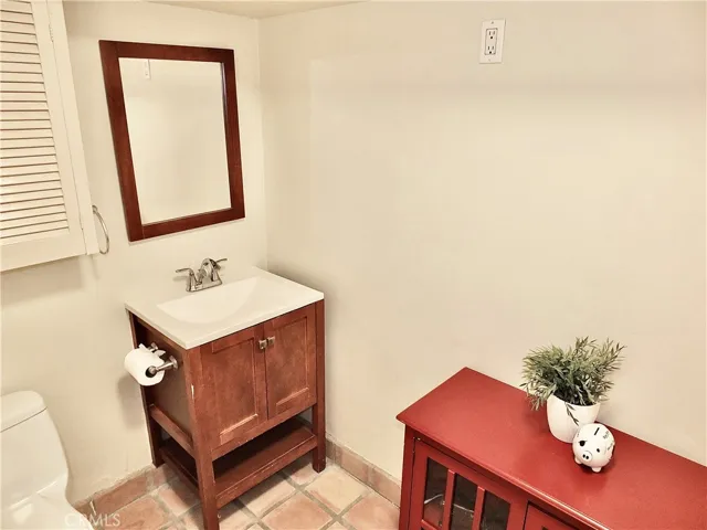 6231 E Monita Street, Long Beach, California 90803