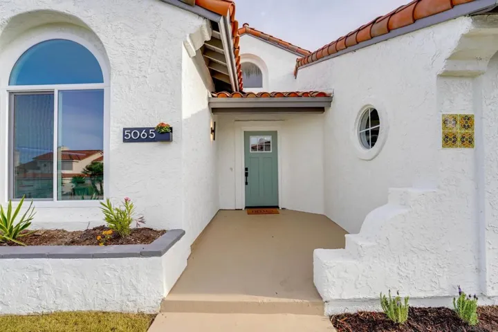 5065 Viewridge Way, Oceanside, California 92056