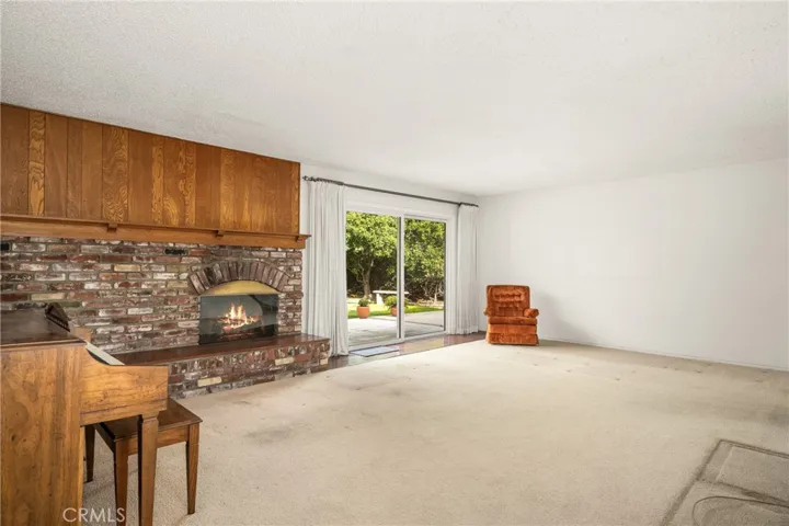 1411 E 1st Street, Tustin, California 92780
