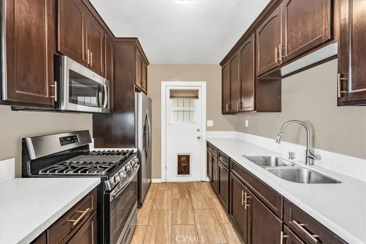 8140 Jumilla Avenue, Winnetka, California 91306