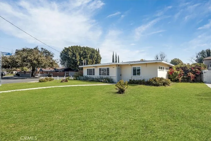 8140 Jumilla Avenue, Winnetka, California 91306