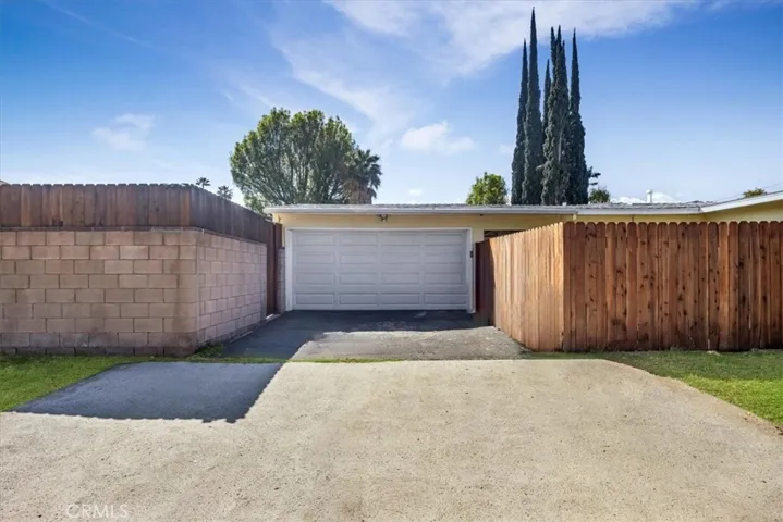 8140 Jumilla Avenue, Winnetka, California 91306
