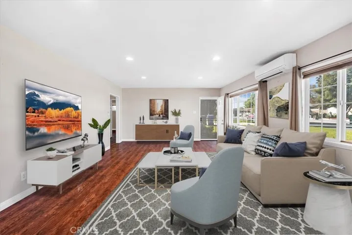 8140 Jumilla Avenue, Winnetka, California 91306