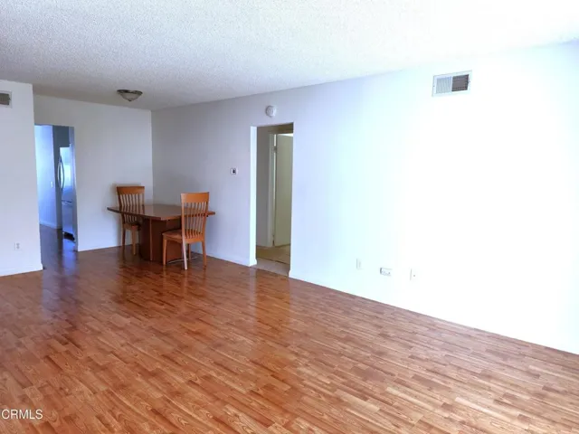 25215 Village 25 WeSellLeisureVillage (4