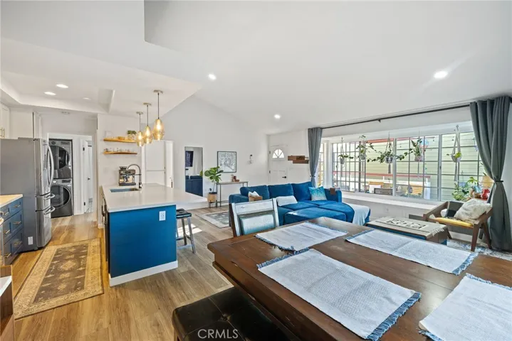 1866 Raymond Avenue, Signal Hill, California 90755