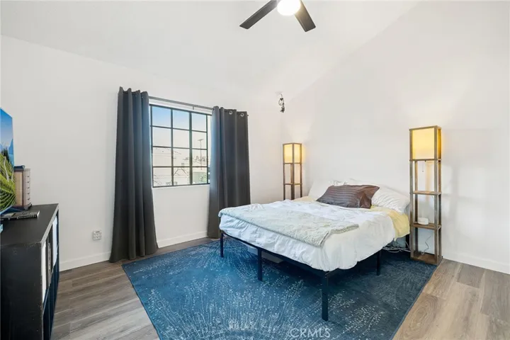 1866 Raymond Avenue, Signal Hill, California 90755