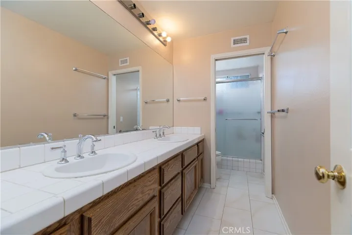 Full Bath between Bedroom #2 & #3
