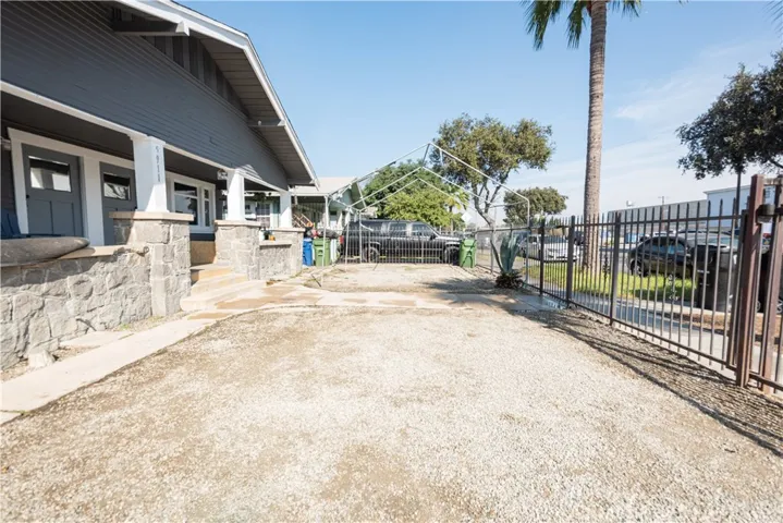 5911 Miramonte Boulevard, Los Angeles, California 90001