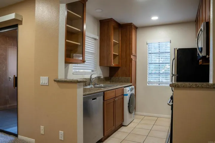10619 Dabney Drive 28, San Diego, California 92126