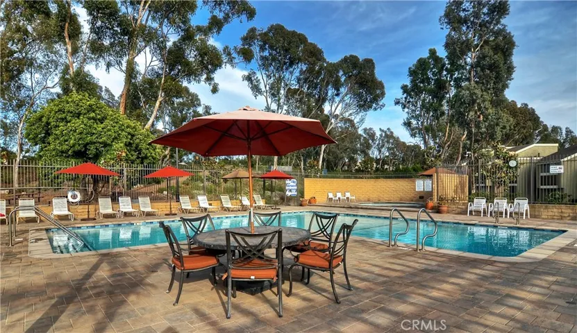 18 Seabird Court, Newport Beach, California 92663