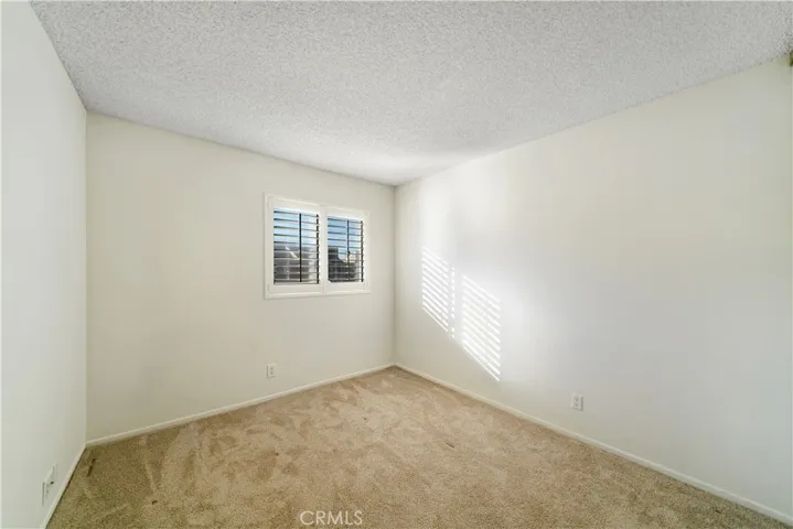 18 Seabird Court, Newport Beach, California 92663