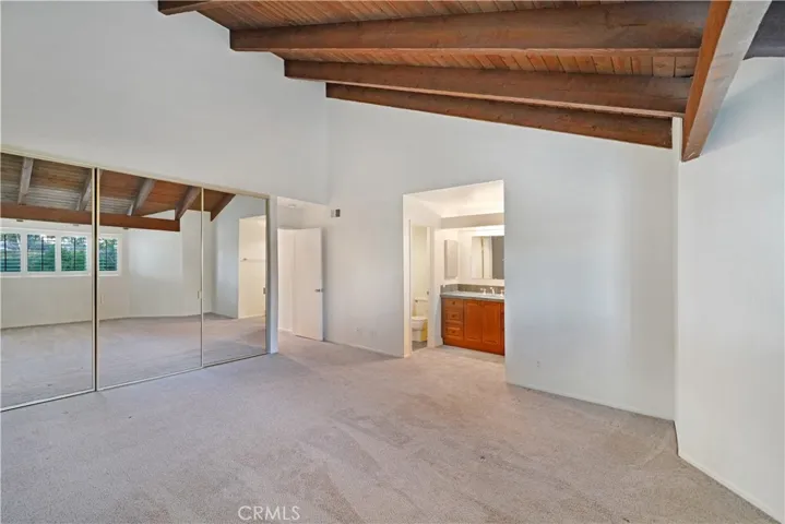 18 Seabird Court, Newport Beach, California 92663