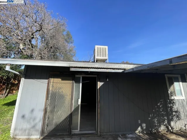 1502 Cottonwood Ave, Redding, California 96001