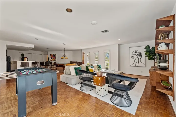 11442 Dona Cecilia Drive, Studio City, California 91604