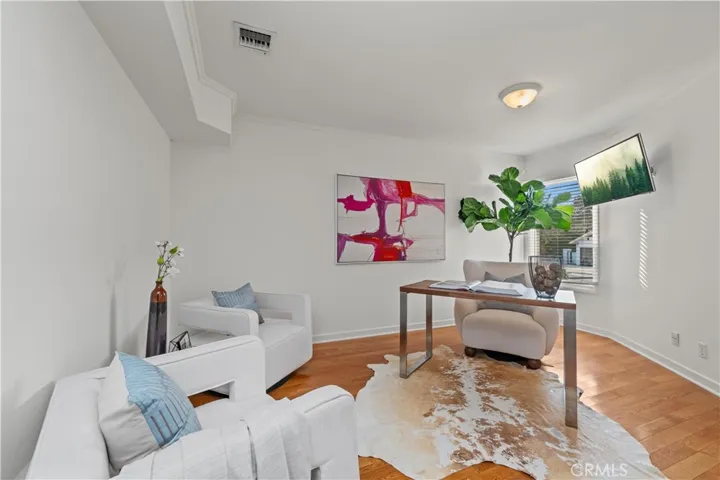 11442 Dona Cecilia Drive, Studio City, California 91604
