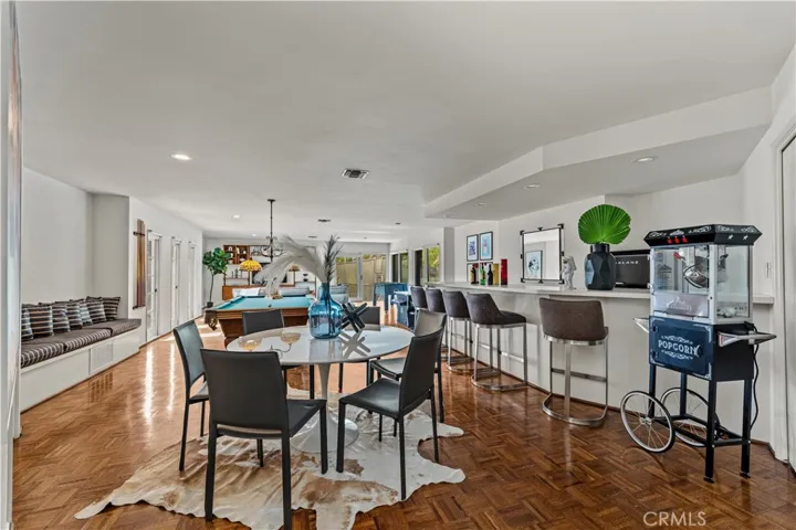 11442 Dona Cecilia Drive, Studio City, California 91604