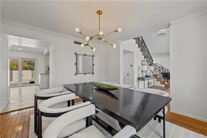 11442 Dona Cecilia Drive, Studio City, California 91604