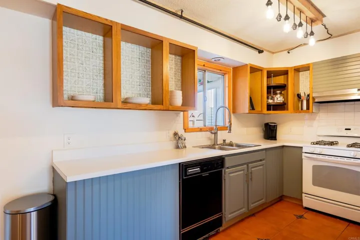 7181 Grand Avenue, Yucca Valley, California 92284
