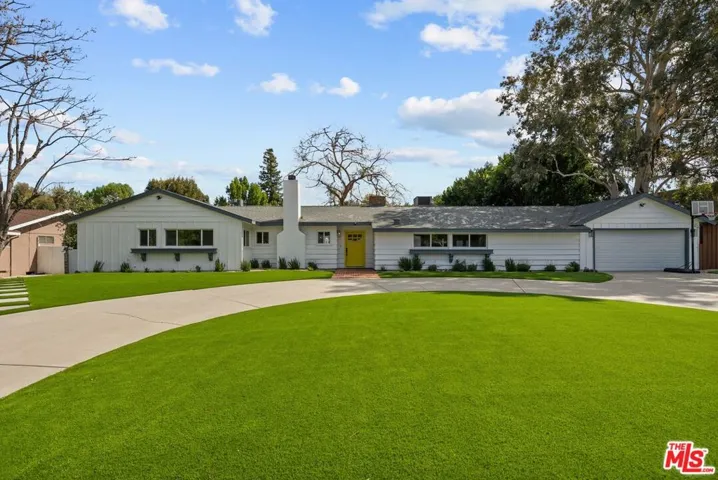 5656 Penfield Avenue, Woodland Hills, California 91367