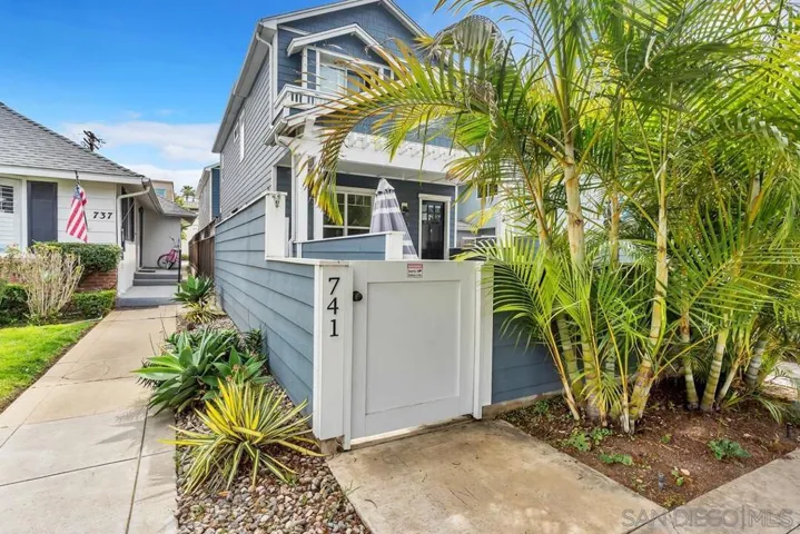 741 D Ave, Coronado, California 92118