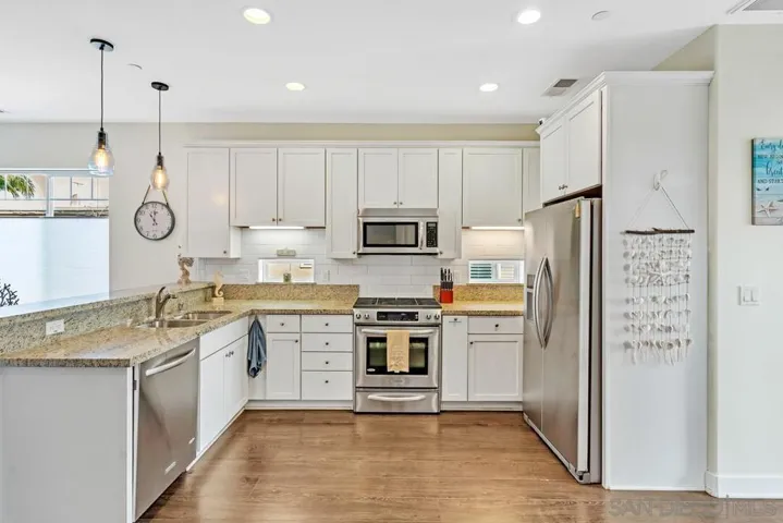 741 D Ave, Coronado, California 92118