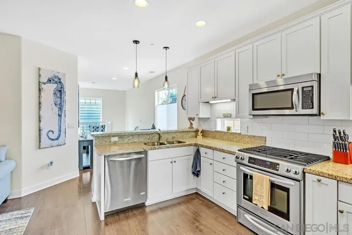 741 D Ave, Coronado, California 92118