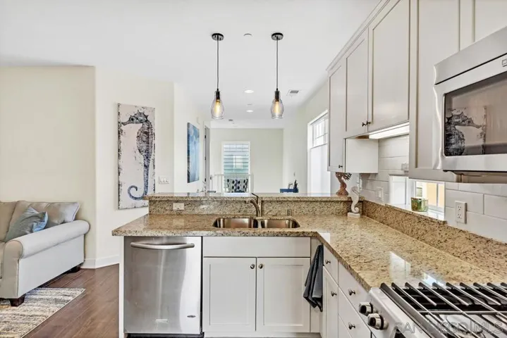 741 D Ave, Coronado, California 92118