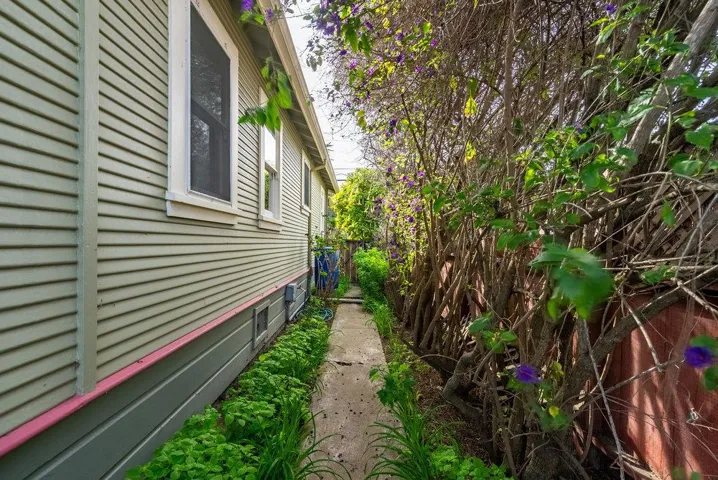 75 Homestead Avenue, Salinas, California 93901