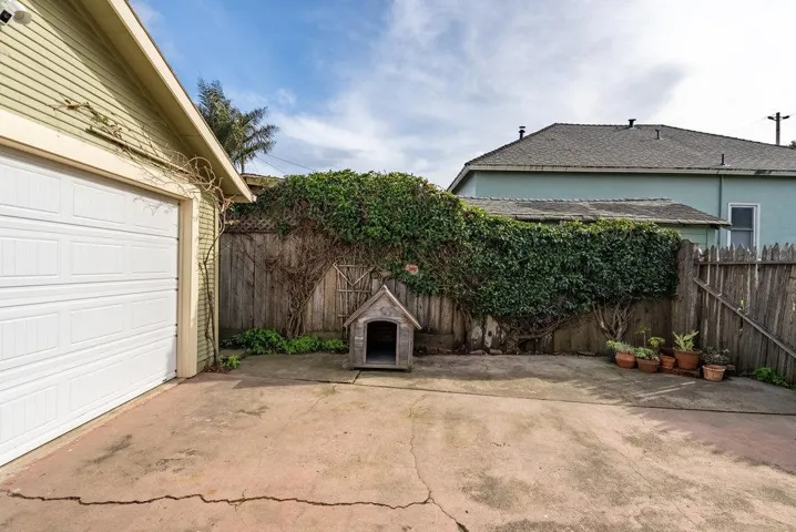 75 Homestead Avenue, Salinas, California 93901