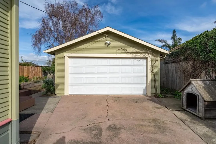 75 Homestead Avenue, Salinas, California 93901