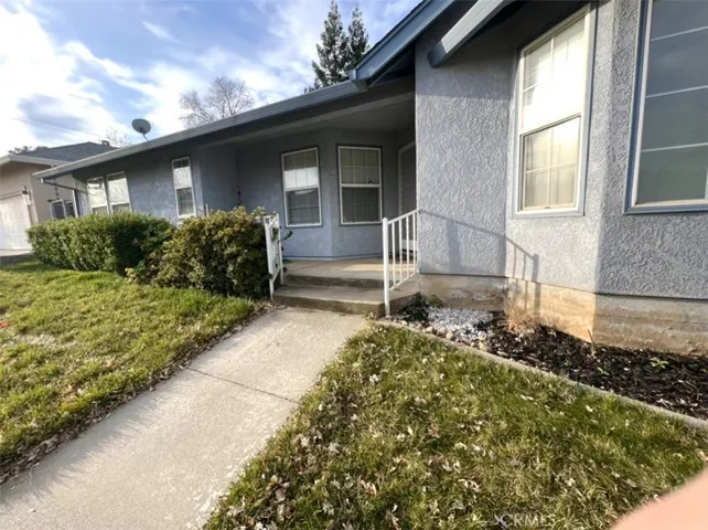 2 Summerwood Court, Chico, California 95926