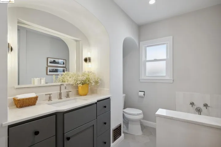 735 Albemarle St, El Cerrito, California 94530