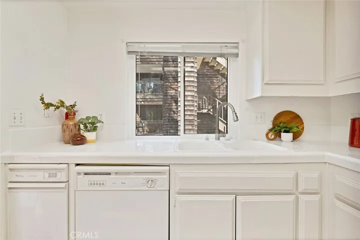 5790 Friars Road F4, San Diego, California 92110
