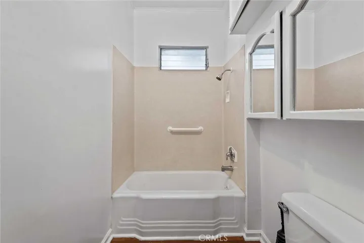 62 Rose Avenue, Venice, California 90291