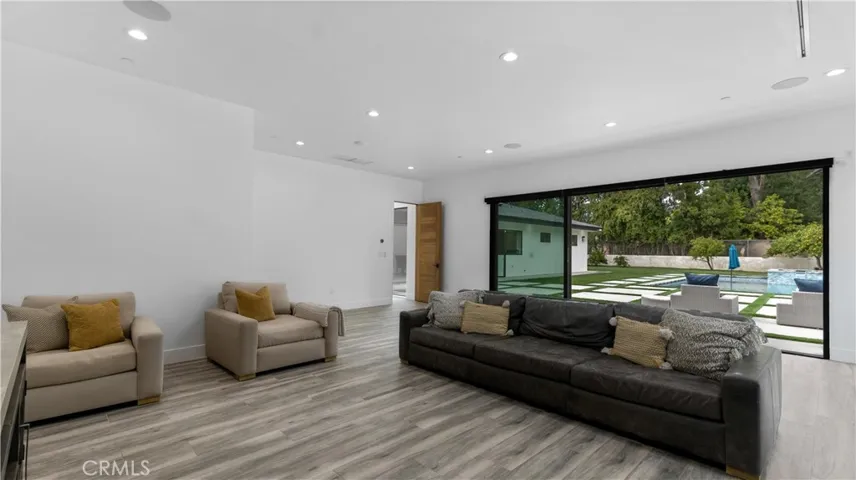 19501 Tribune Street, Northridge, California 91326
