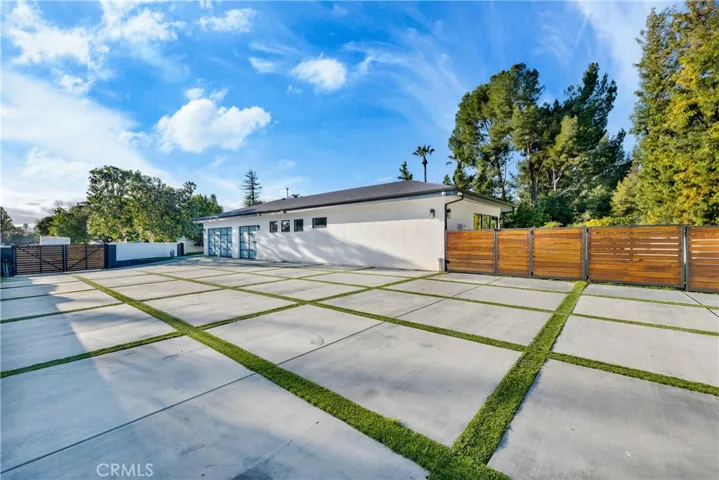 19501 Tribune Street, Northridge, California 91326